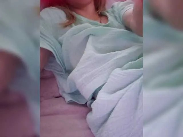 Angel1102 on BongaCams