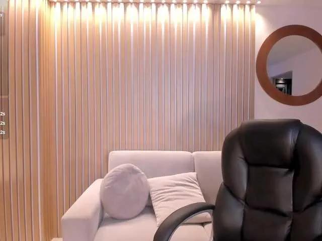 ArianaDumont on BongaCams 