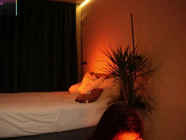 bogduzy — Thank you so much for the donation Every @300 tokens I'll dance naked for 10 minutes Waiting for your support  Only @remain left!