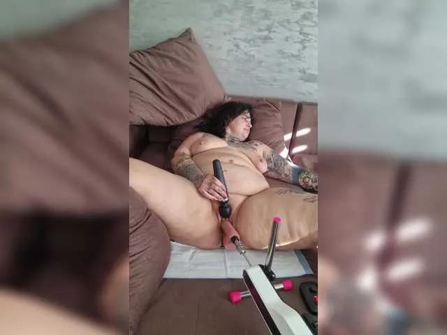 CannabisQueen — Freechat on BongaCams