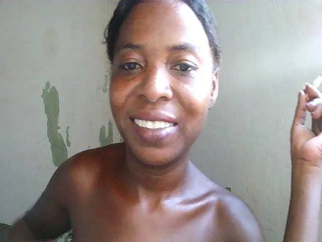 Christina-2 on BongaCams