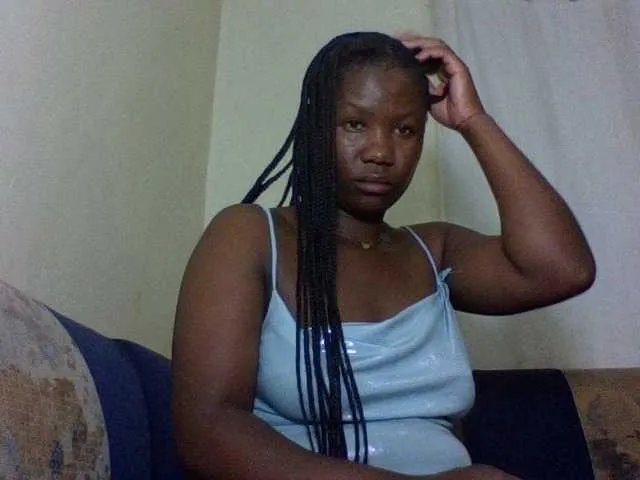 Creamier25 on BongaCams