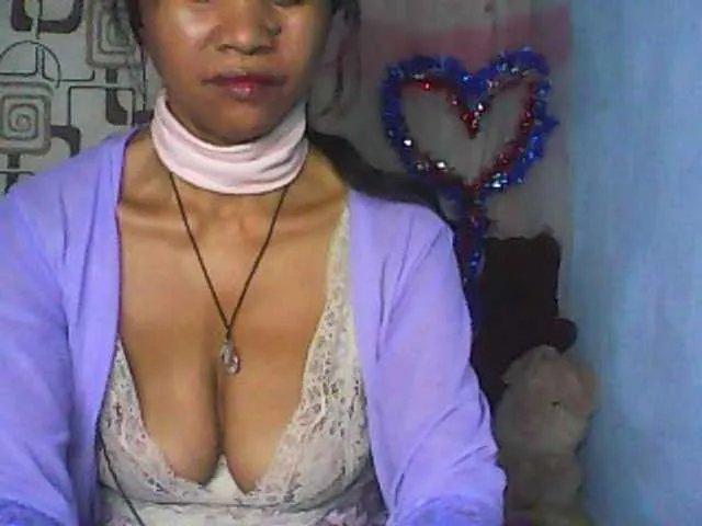 Cute0403 on BongaCams