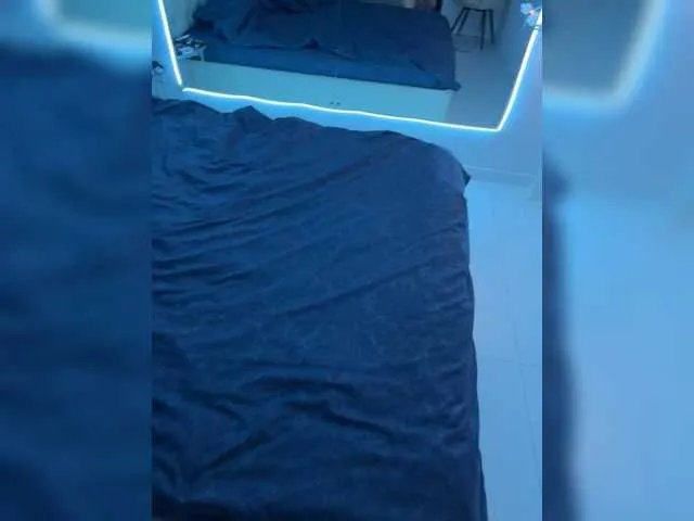 Daisy12321 on BongaCams