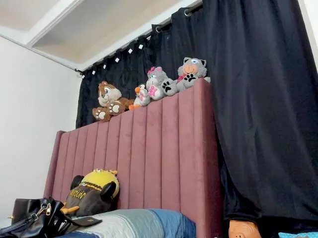 dannascott26 on BongaCams 