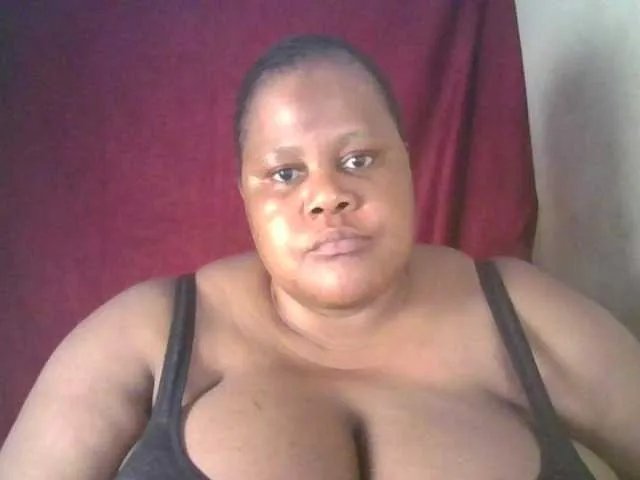 Ebonymagixs on BongaCams