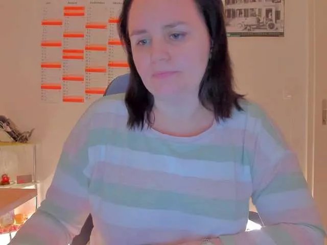 Elieen2 on BongaCams 