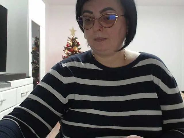 Emyllywhite on BongaCams