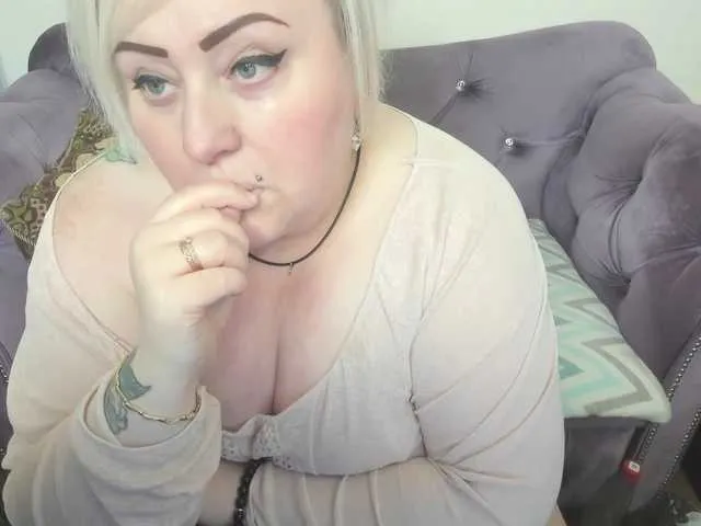 fashiona on BongaCams