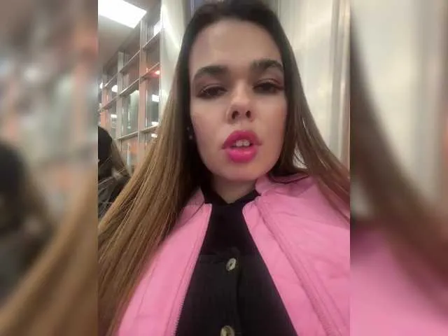 GiaVibey on BongaCams