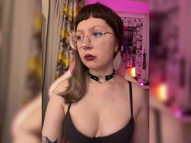 henby-streams — Freechat on BongaCams