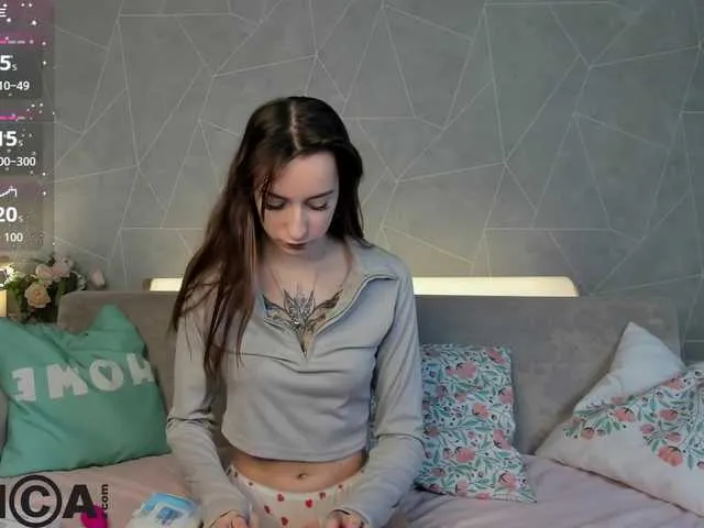 Hi-Karu on BongaCams