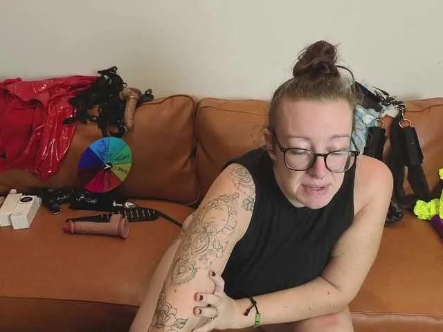 JadeStarUK on BongaCams