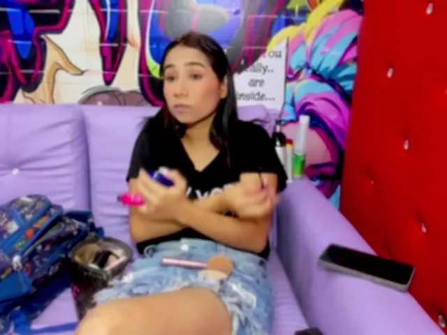 jessi-and-boy on BongaCams