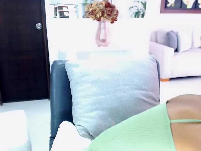 julietjohnson on BongaCams