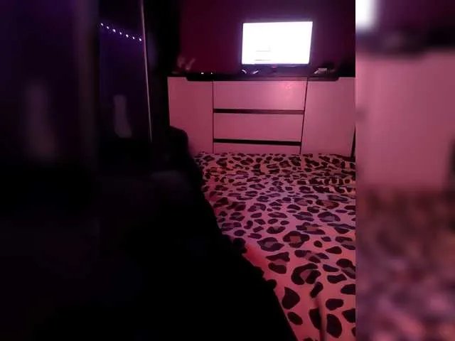 Karinasky on BongaCams