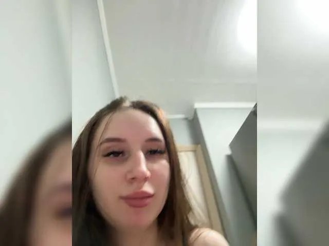 Kira-Sofia — Freechat on BongaCams