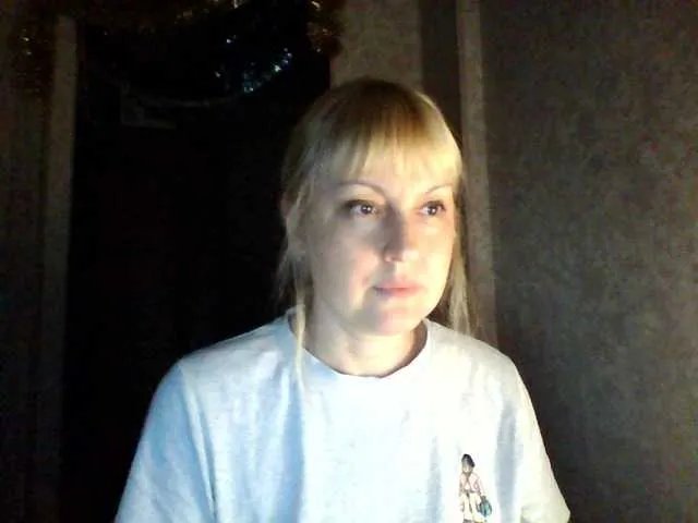 krisss2016 on BongaCams