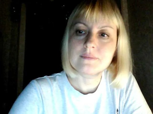 krisss2016 on BongaCams