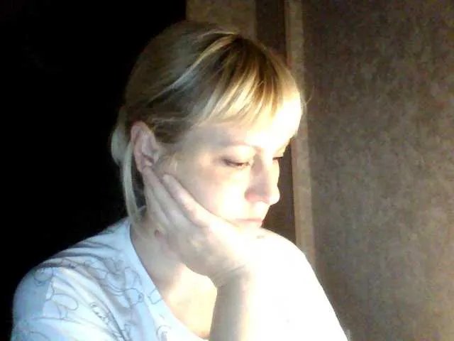 krisss2016 on BongaCams