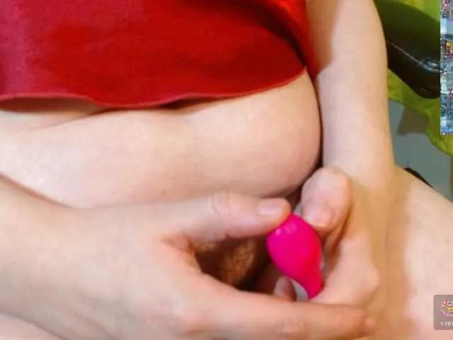 KrystalAdams — It excites me to please you, take you to the maximum point of passion and desire, I am not an easy girl, earn my love and you will know the sky.