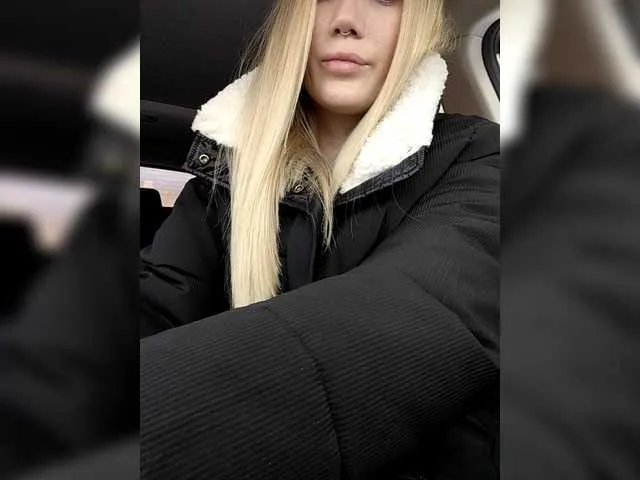 lana-lana03 on BongaCams 