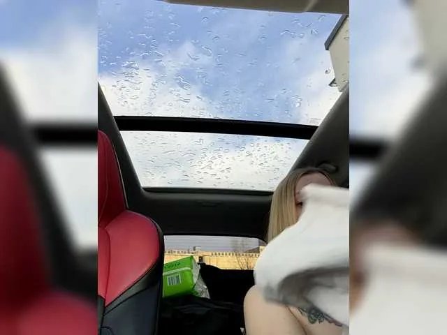 lana-lana03 on BongaCams 