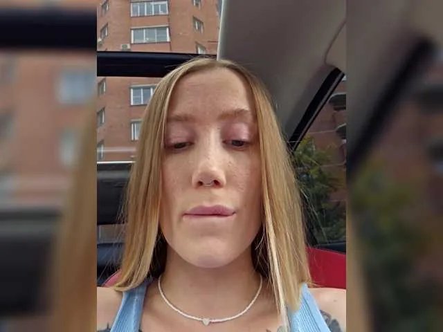 lana-lana03 on BongaCams 