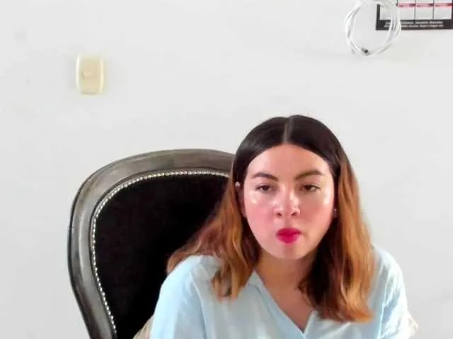 LaraCat1 on BongaCams 