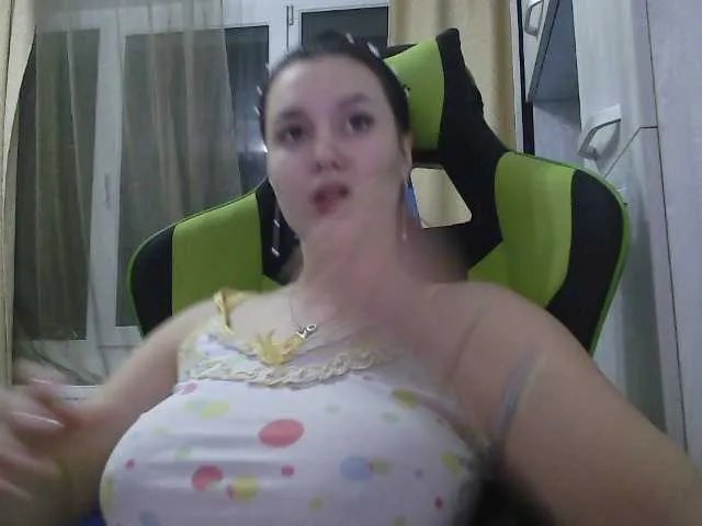 LeeaRose1 on BongaCams