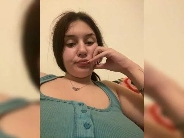 LeeaRose1 on BongaCams