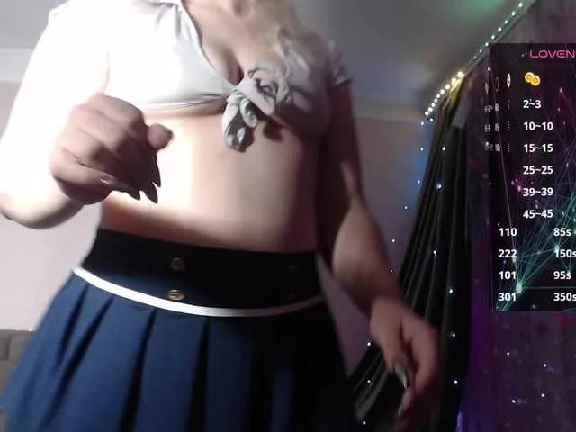 Liliya010 on BongaCams 