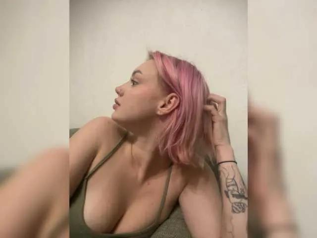 Linaaa on BongaCams