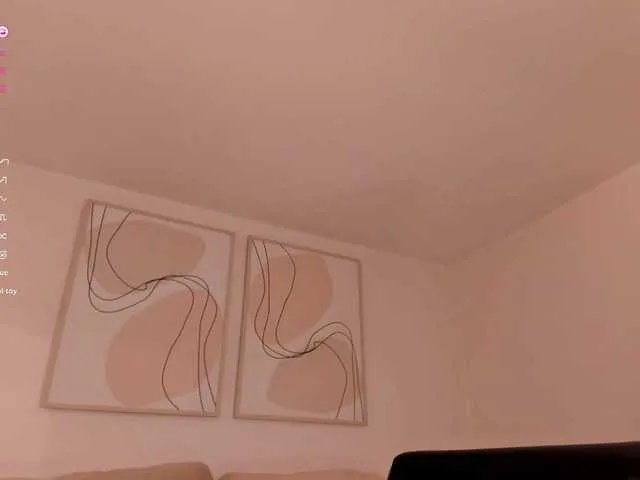 LisaFlowers — I'm feeling sexy, i wanna hear u say my name  Goal: Fingering + Make me CUMIG: @lisaflowers_cm @remain Tkns Left 