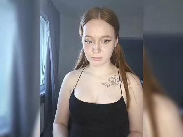 LolaMin on BongaCams