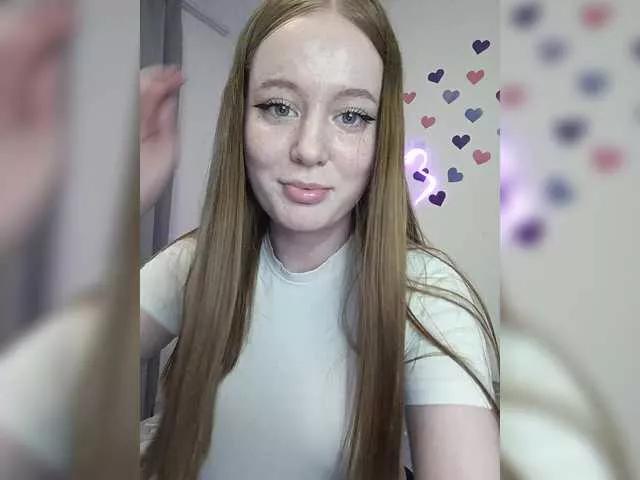 LolaMin on BongaCams