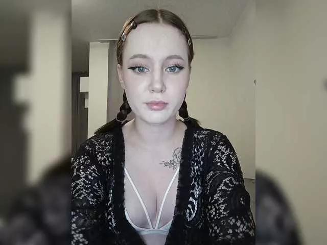 LolaMin on BongaCams