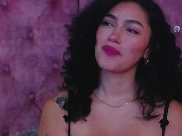 MaddisonBelucci on BongaCams 