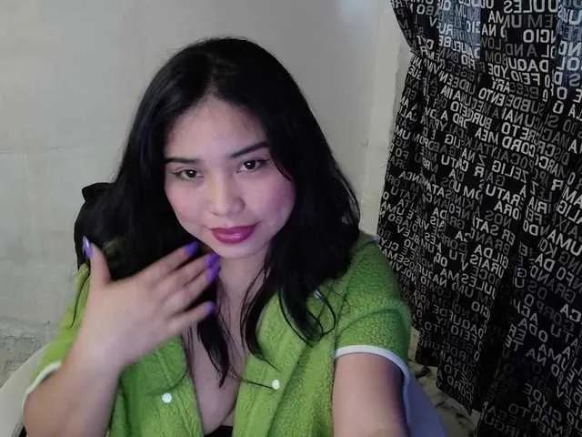 Meomi25 on BongaCams 