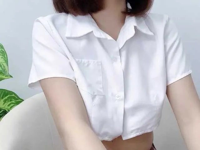 MieChan on BongaCams