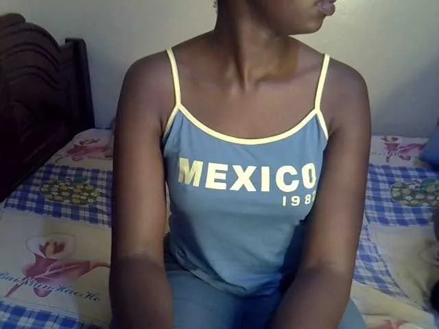 Naughtylav — Freechat on BongaCams