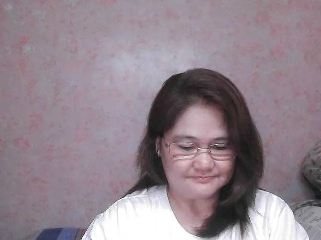 NICEtitspinay on BongaCams