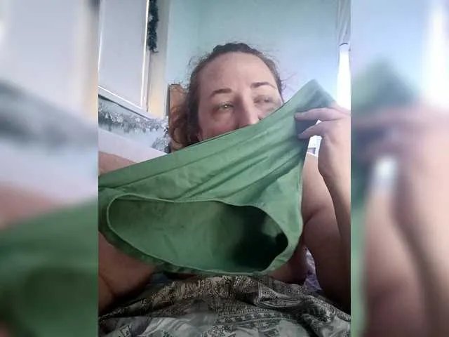 Olga372 on BongaCams