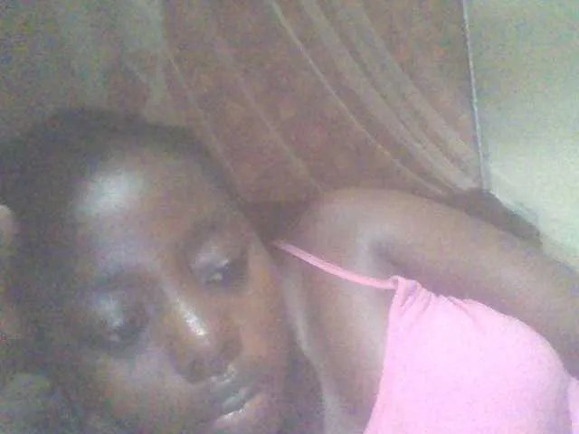 PrettyG on BongaCams