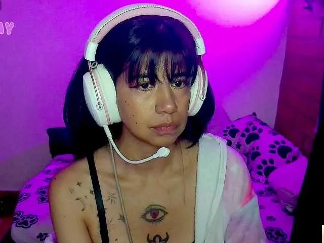 roxanbunny on BongaCams