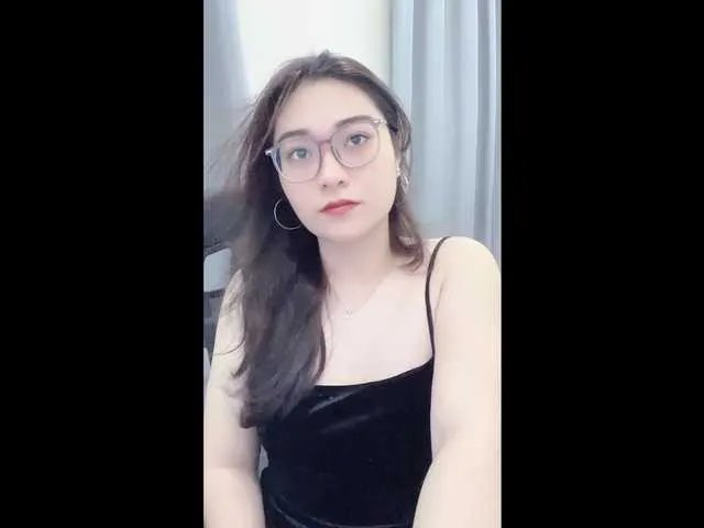 Selena295 on BongaCams 