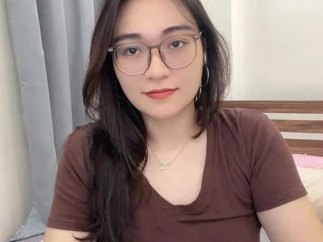 Selena295 on BongaCams 