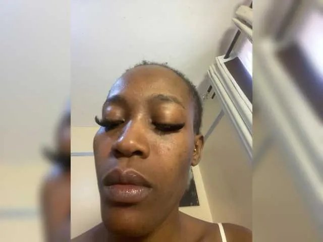 SplasherQueen on BongaCams