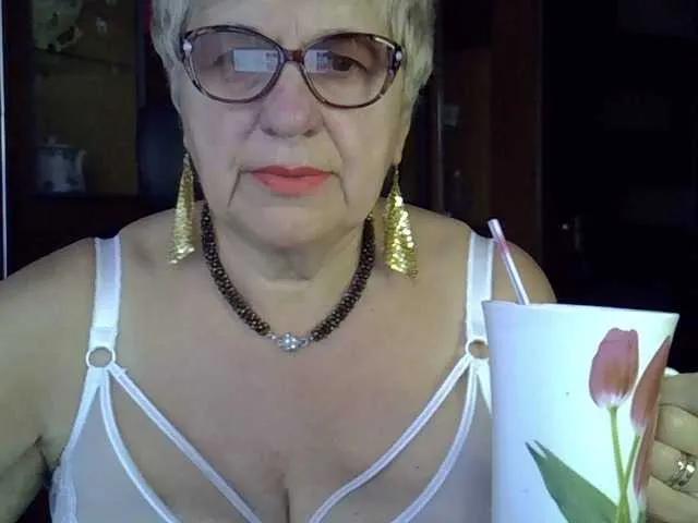 SweetCherry00 on BongaCams 