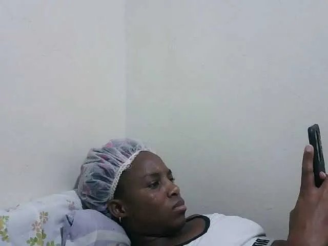 Tatswee on BongaCams 